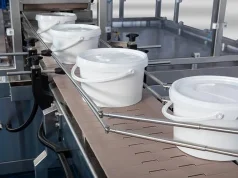 How a Pail Denester Supports Faster Filling Operations
